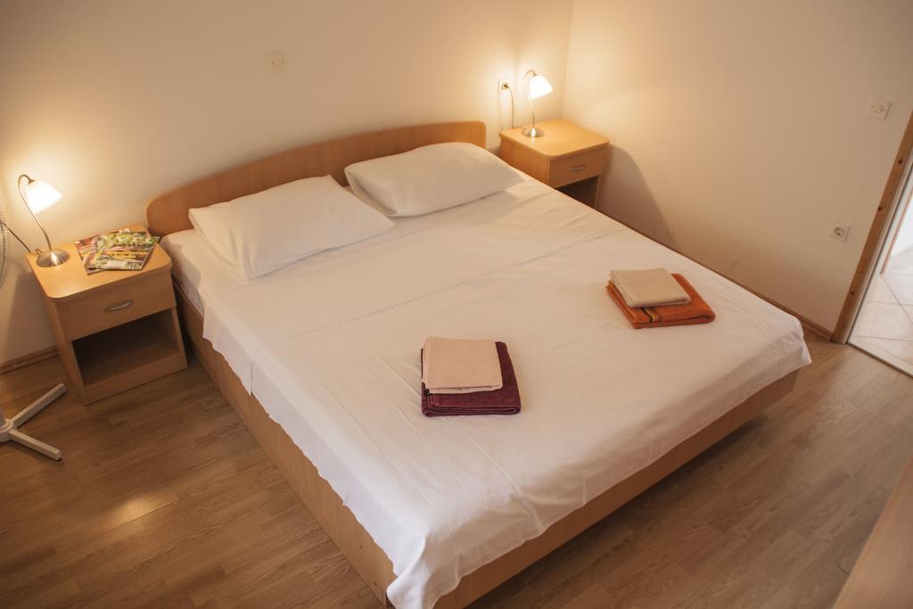 House Baglija Apartment Lumbarda Phòng bức ảnh