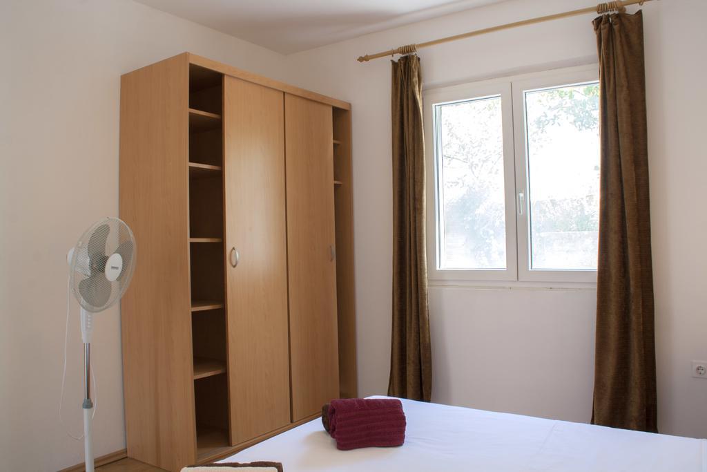 House Baglija Apartment Lumbarda Phòng bức ảnh