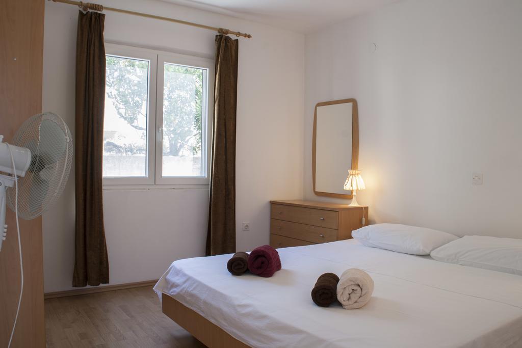 House Baglija Apartment Lumbarda Phòng bức ảnh